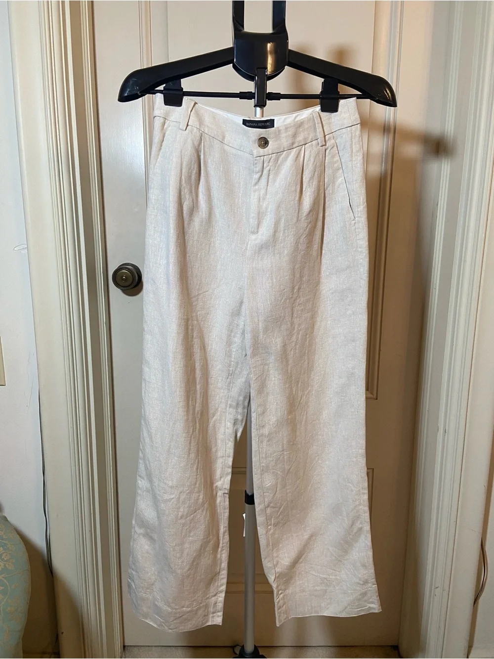 100% LINEN Banana Republic pants, BEIGE